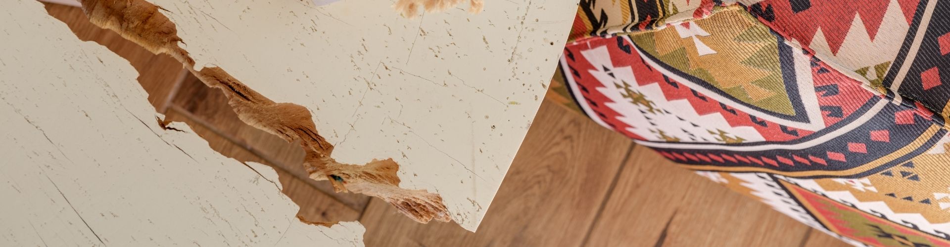 How to prevent cracks in wooden furniture